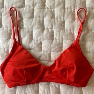 H&M swimsuit top (Size 6)